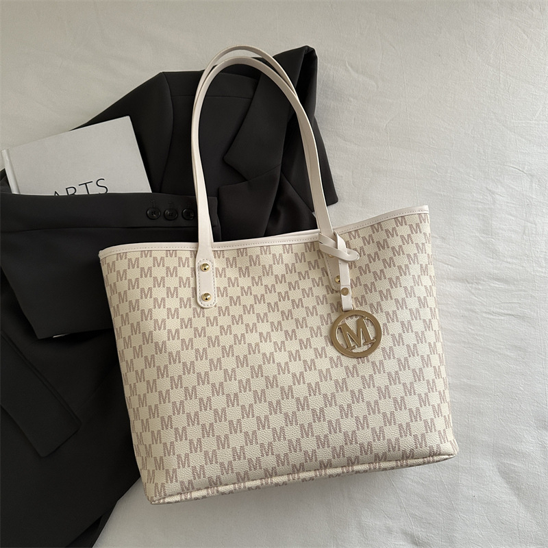 PU torba tipa kofer, gradski minimalistički stil, zatvaranje na zip, poliester podstava, unutarnji džep sa zipom, 3D vanjski dizajn, proljeće 2025