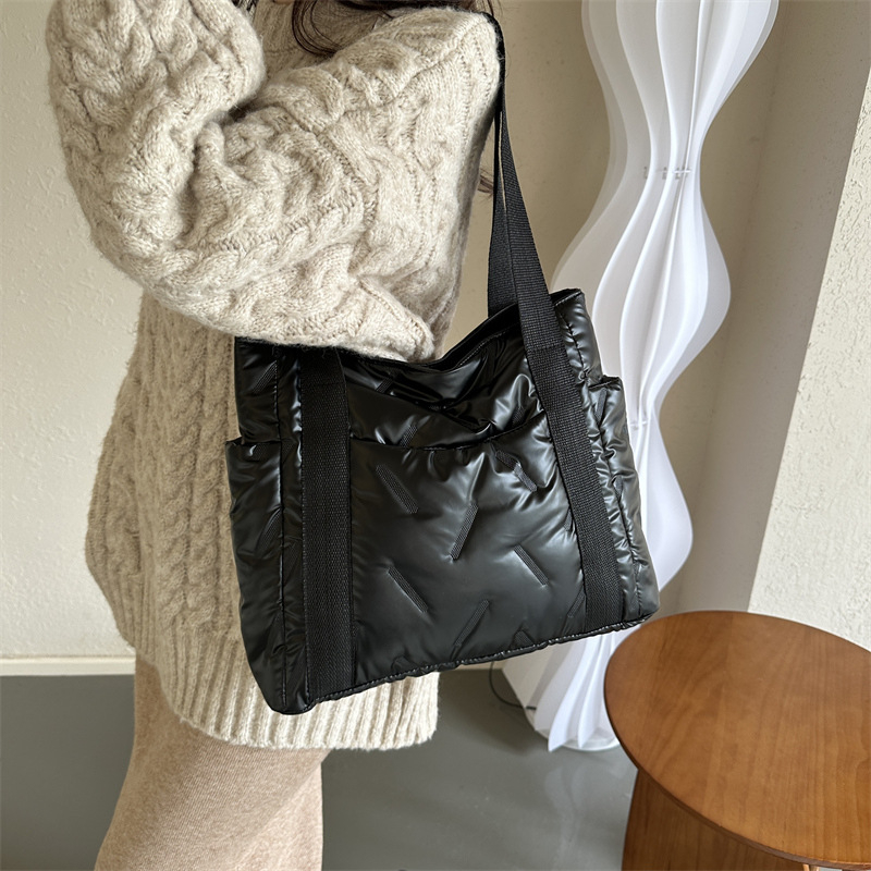 Ženska pamuk Tote torba u street trend stilu, horizontalno kvadratni oblik, zatvarač, džep za mobitel, podstava od poliestera