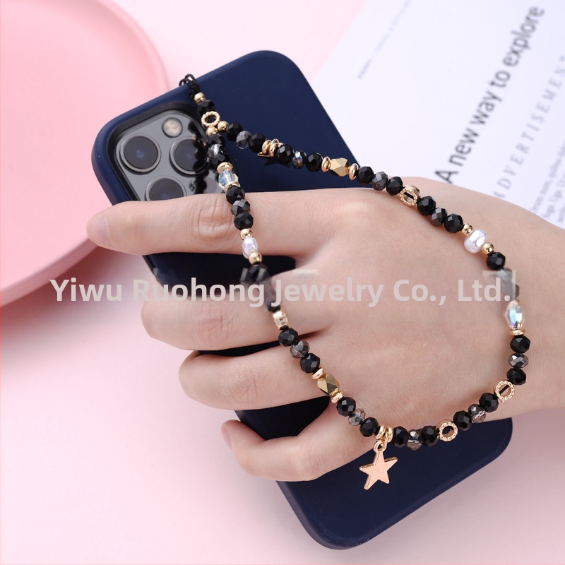 Prívesok na telefónny reťaz s kryštálom, zliatinou a CCB; polomanuálna úprava; prirodzený štýl; zimná kolekcia 2022