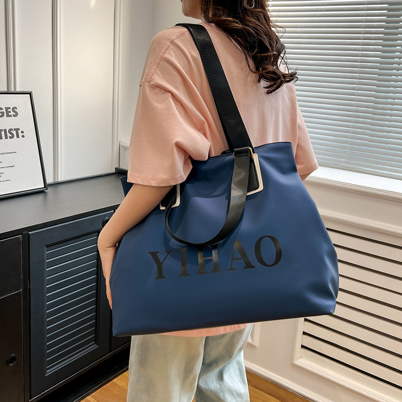 Putna torba od Oxford platna, kapacitet 20–35L, zatvaranje na zip, vodootporna i prozračna, model 6001