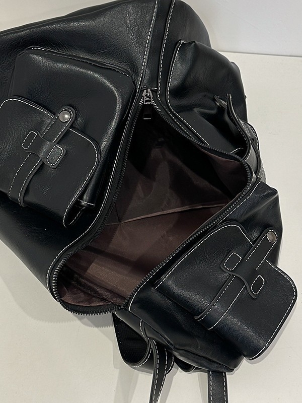 Ruksak PU, kapacitet 20–35 l, vodootporan, za 8-inčni laptop, zakrivljene naramenice (Kritične specifikacije: PU materijal; kapacitet 20–35 l; vodootpornost; 8-inčni laptop; zakrivljene naramenice)