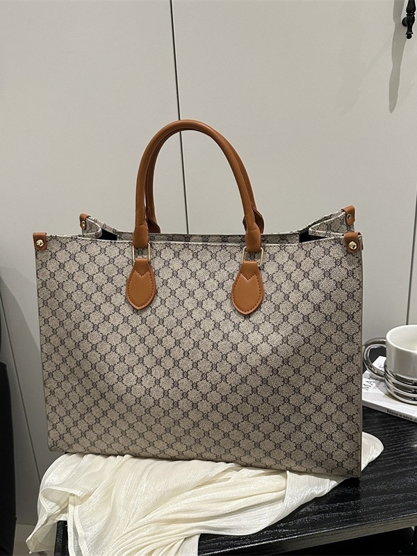 Utcai divat stílusú tote táska, PU anyag, cipzár, telefontartó zseb, poliészter bélés