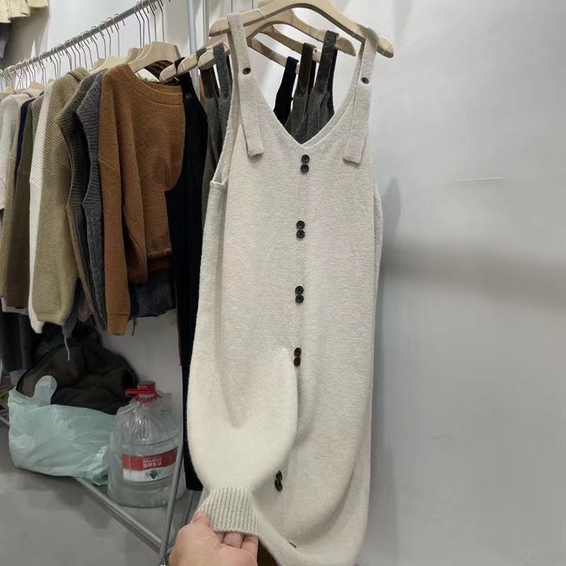 Duga pletena haljina od akrila s gumbima, prav kroj, ulični stil, dugi rukavi, zimsko izdanje 2024