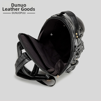 Unisex batoh v tvare kobry, PU materiál, zips, polyesterové vnútorné, vrecko na telefón, priedušný