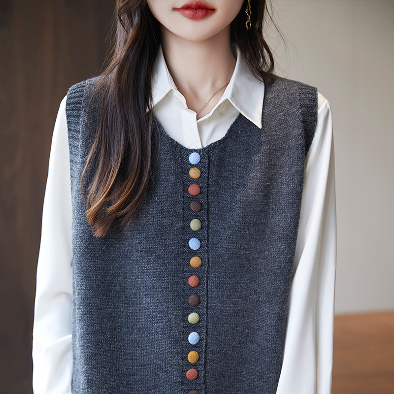 Pletena vesta bez rukava, vuneno-viskozna mješavina, okrugli izrez, udoban slobodan kroj, jesen 2024