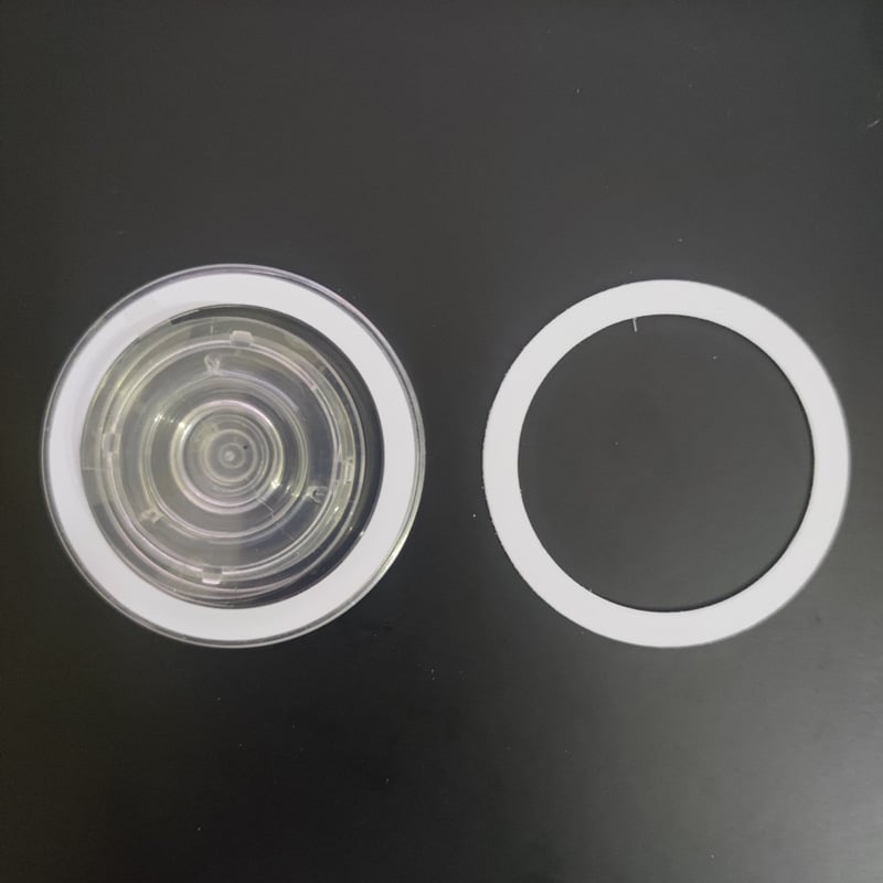 Stojan na telefón s magnetickým nasávaním, odnímateľné teleskopické rameno, univerzálna kompatibilita, plastová konštrukcia