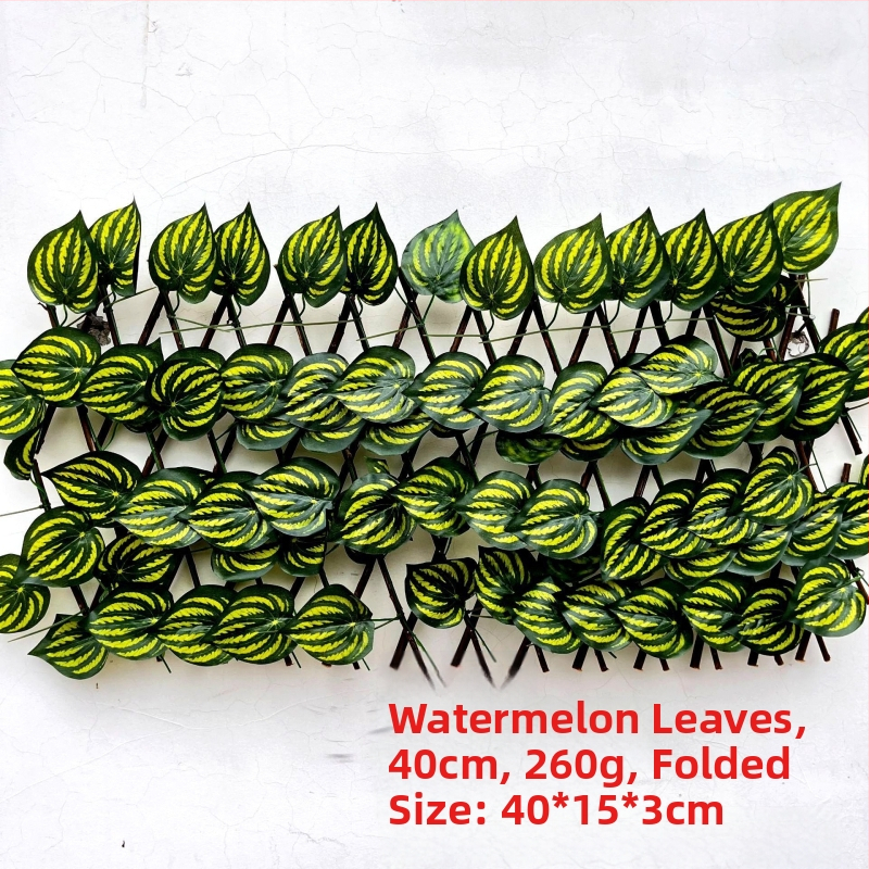 Umelá rastlina na plot s plastovými listami, hodvábne kvety a polyesterovou tkaninou; proces vstrekovania; značka Five-color grass; odroda 8463247