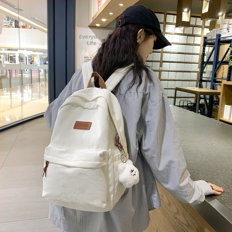 Nylonový batoh, vodeodolný, ľahký, odolný, mestský minimalistický dizajn, veľká kapacita, priehradka na notebook a vnútorné kapsy