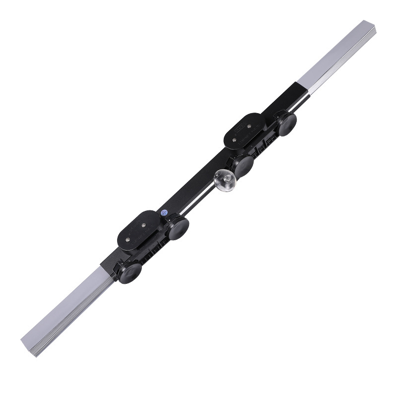 Automobilska sjenila za sunce s automatskim proširivanjem, montaža usisnim čašicama, aluminijska folija, težina 0,6 kg, mogućnost prilagodbe proizvodnje i tiskanja logotipa