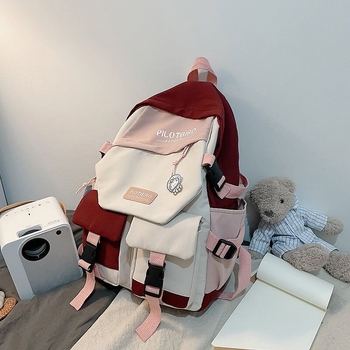 Rucsac cu design cu mai multe buzunare, material nylon, capacitate 20–35 L, închidere cu fermoar, impermeabil și rezistent la uzură.