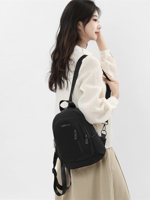 Ženska crossbody torba od Oxford tkanine, vertikalni kvadratni oblik, zatvarač, poliester podstava, džep za mobitel