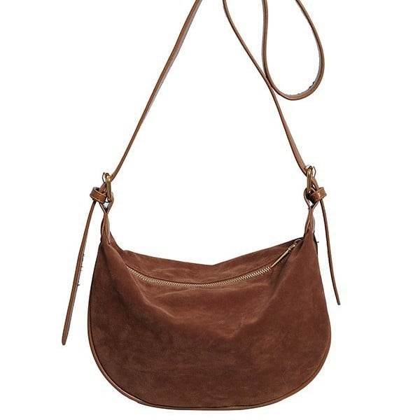 Dumpling torba za nošenje preko ramena — velur materijal, street trend stil, oblik dumpling, zatvaranje na zip, poliester podstava, unutarnji džep sa zipom