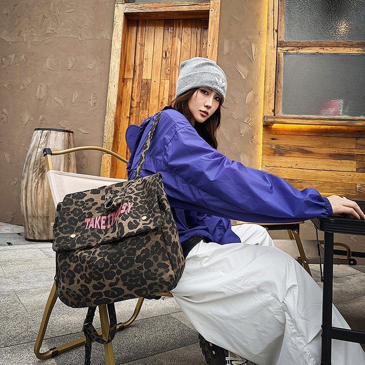 Ruksak od Oxford platna s leopard printom, kompatibilan s 11-inčnim prijenosnikom, naramenice s zračnim jastučićem, otporan na habanje, urbani stil