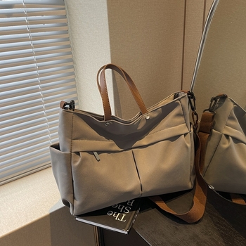 Najlon torba preko ramena – ulični stil, materijal platno, podstava poliester, horizontalni četverokutni oblik, zatvaranje zipom