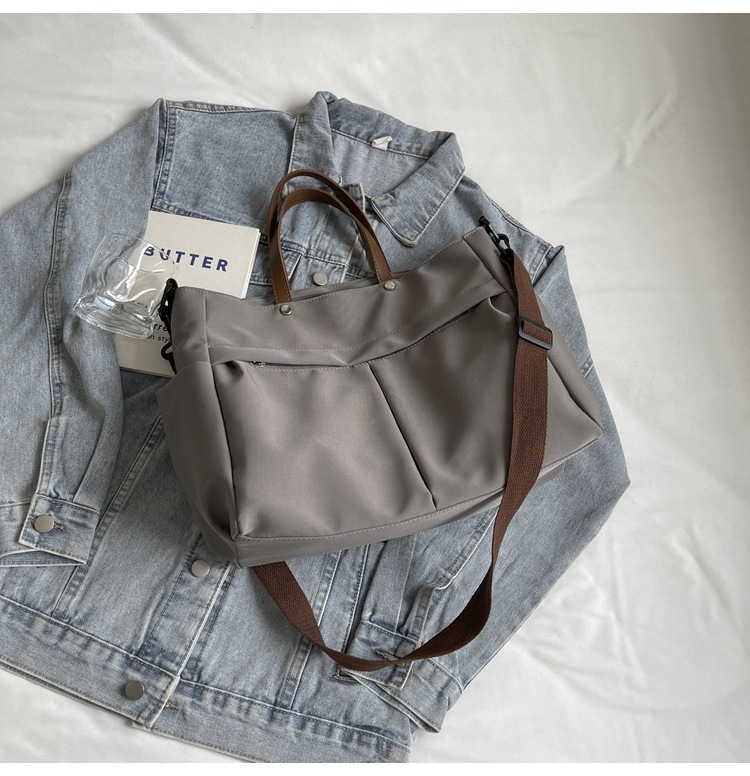 Najlon torba preko ramena – ulični stil, materijal platno, podstava poliester, horizontalni četverokutni oblik, zatvaranje zipom