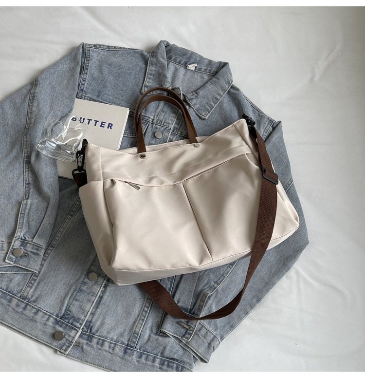 Najlon torba preko ramena – ulični stil, materijal platno, podstava poliester, horizontalni četverokutni oblik, zatvaranje zipom