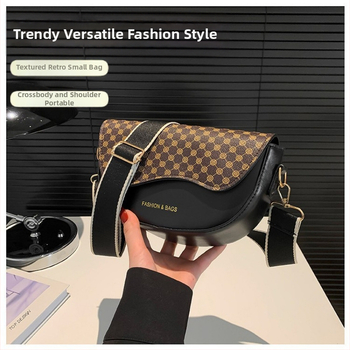 Седловидна чанта от PU, овална форма, покрито затваряне, полиестерна подплата