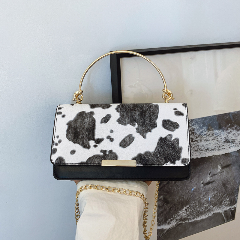 Geantă crossbody în stil street fashion (PU; închidere magnetică; formă orizontală pătrată; fără căptușeală; vara 2025)