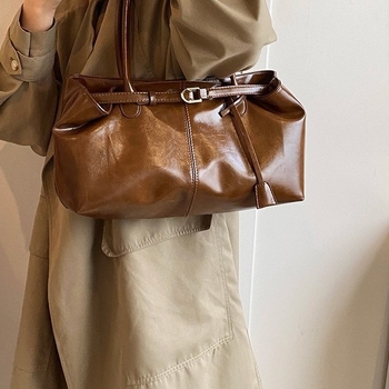 Geantă de umăr din PU, unisex, formă orizontală pătrată, închidere magnetică, buzunar interior cu fermoar, căptușeală poliester