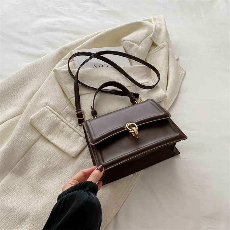 PU kožna vodoravna kvadratna torba — gradski stil, crossbody s poklopnim zatvaranjem, ljeto 2024