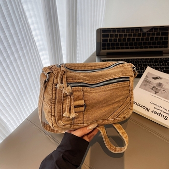 Τσάντα denim για έναν ώμο – αστικό στυλ, κάθετη τετράγωνη μορφή, φερμουάρ, επένδυση πολυεστέρα