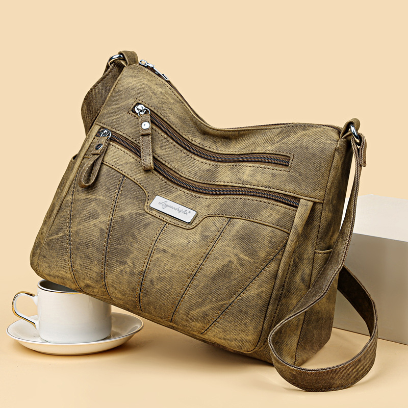 PU torba preko ramena, vertikalni kvadratni oblik, zatvaranje zipom, poliester podstava, unutarnja džep sa zatvaračem