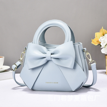 Dámska taška | PU koža, mestská jednoduchosť, vodorovný štvorcový tvar, zips uzatváranie, vnútorné priehradky na telefón a občiansky preukaz