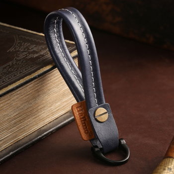 Hallmo kožni lančić za automobil u luksuznoj darovnoj kutiji