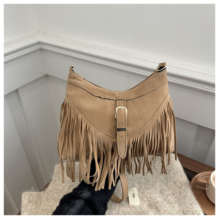 Torbica Tote s resicom - gradski trend PU, dumpling torba, horizontalni kvadratni oblik, zatvaranje zipom (PU; gradski stil; dumpling; kvadratni oblik; zip)