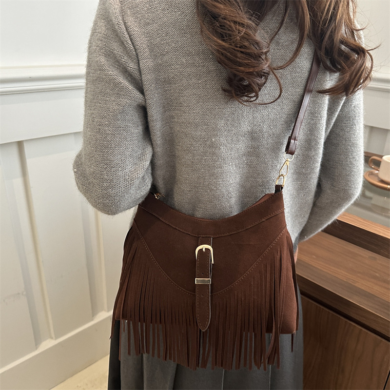 Torbica Tote s resicom - gradski trend PU, dumpling torba, horizontalni kvadratni oblik, zatvaranje zipom (PU; gradski stil; dumpling; kvadratni oblik; zip)