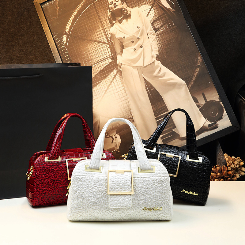 PU дамска чанта с дантелен крокодилски модел; презрамка за рамо и кръстосана презрамка; бизнес стил; вътрешни джобове: джоб с цип, джоб за телефон, джоб за ID и допълнителен джоб