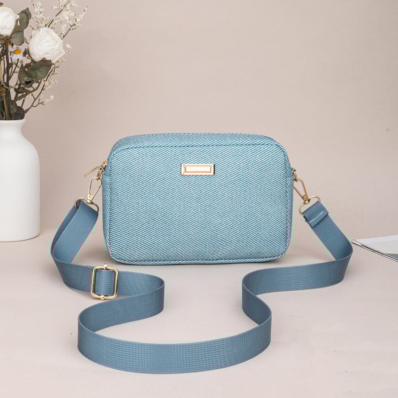 Ženska torbica preko ramena za slobodno vrijeme - PU koža, horizontalni kvadratni oblik, zatvaranje na zip, unutarnja džep za mobitel