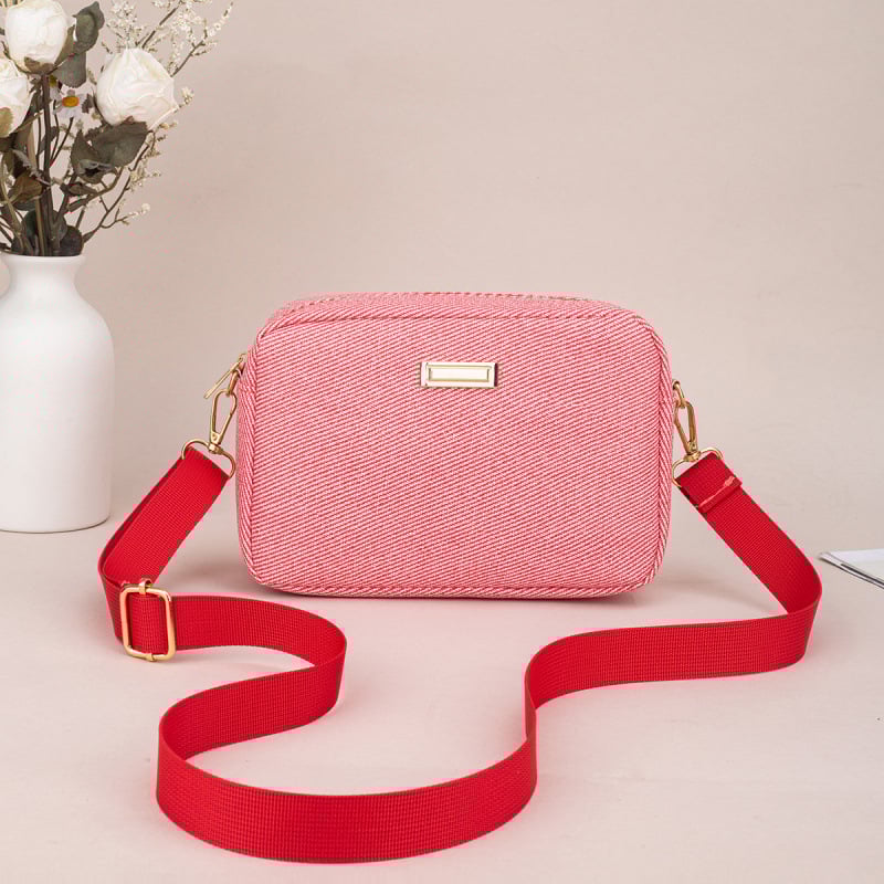 Ženska torbica preko ramena za slobodno vrijeme - PU koža, horizontalni kvadratni oblik, zatvaranje na zip, unutarnja džep za mobitel