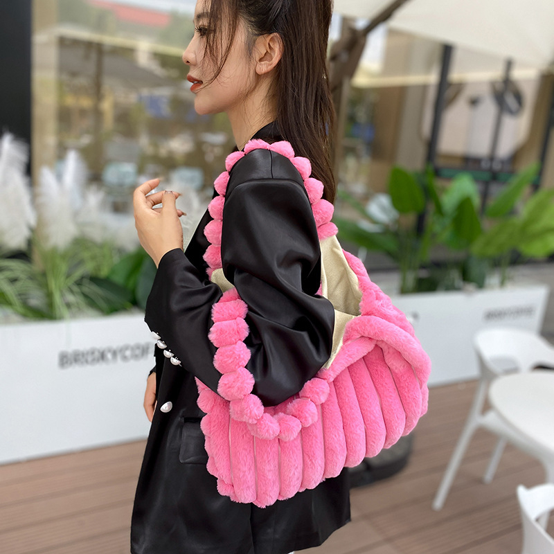 Pliš torba za žene, Tote, magnetsko zatvaranje, džep za telefon, vertikalni kvadratni oblik