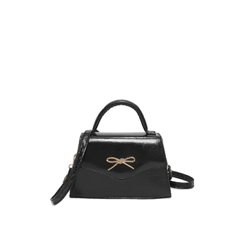 Geantă crossbody din PU, formă orizontal pătrată, închidere cu capac, curea unică, stil stradal