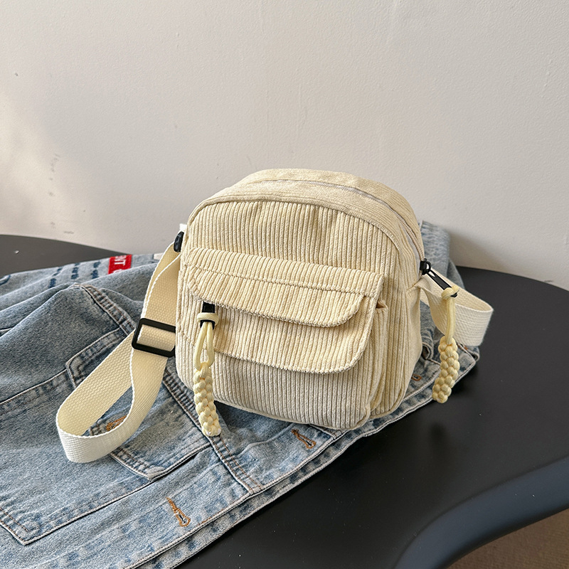 Corduroy oldaltáska keresztpánttal, utcai stílus, cipzáras zárás, poliészter bélés, 2024 tavasz