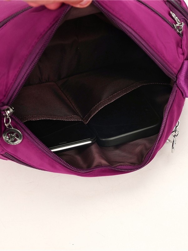 Nailon torbica za rameni s više pretinaca, mali kvadratni dizajn, horizontalni kvadratni oblik, zatvaranje na zip, unutarnje džepove za telefon, identifikaciju i kameru