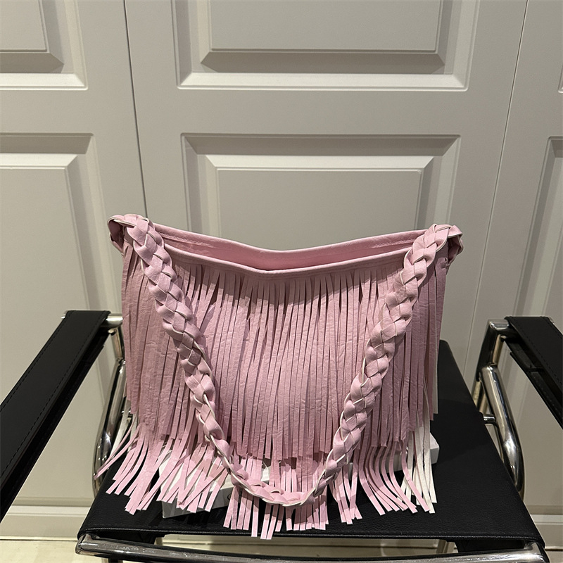 Torba preko ramena s resicama, ulični stil, PU materijal, horizontalni kvadratni oblik, zatvaranje na zip, poliester podstava, unutarnji ID džep, dvije naramenice