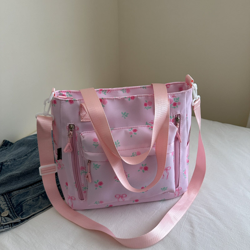 Tote torba Mori stilu s japanskim floralnim uzorkom, zatvaranje na zip, podstava od poliestera, horizontalni kvadratni oblik, jedna naramenica