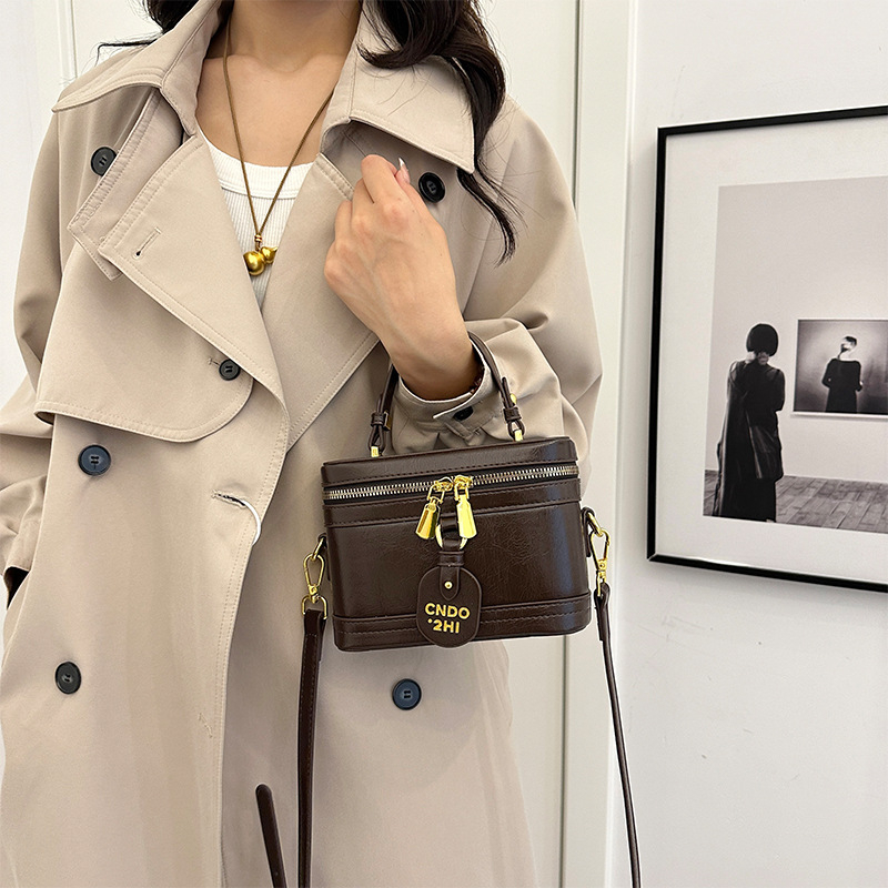 PU Tote torba od PU s horizontalnim kvadratnim oblikom, zatvaranje na zip, poliester podstava, džep za telefon (PU, horizontalni kvadratni oblik, zip zatvaranje, poliester podstava, džep za telefon)