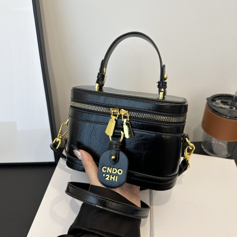 PU Tote torba od PU s horizontalnim kvadratnim oblikom, zatvaranje na zip, poliester podstava, džep za telefon (PU, horizontalni kvadratni oblik, zip zatvaranje, poliester podstava, džep za telefon)