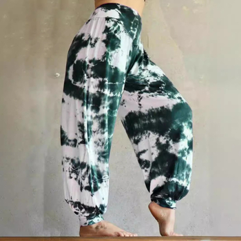 Дамски скинни дънки - тай дай принт, висока талия, микроеластична полиестер-еластанова смес, дължина девет точки