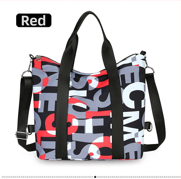 Taška typu tote z Oxfordskej tkaniny, podšívka z polyesteru, vodorovný štvorcový tvar, zipsové zapínanie a tri ramenné popruhy.