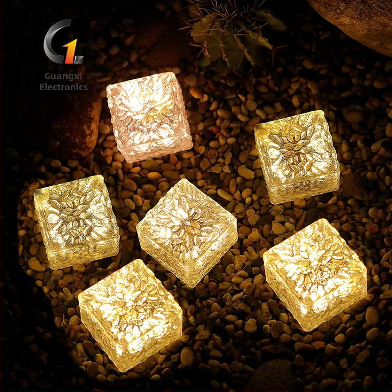 Соларна външна градинска лампа, 6 LED, 3000K, 50 lm, IP65, 6-12 ч работа, модел TOMYIA-025