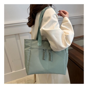 Nylon női Tote táska – nagy kapacitás, városi egyszerű stílus, cipzáras zárás, poliészter bélés, vízszintes négyzet alakú forma (TT80204)