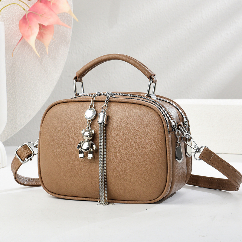 Ženska torba PU, mala kvadratnog oblika, horizontalni dizajn, zatvarač, poliester podstava, unutarnja pregrada sa zatvaračem i džepom za mobitel, dvostruka naramenica