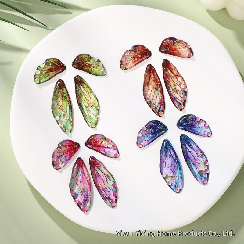 Обици с крила на пеперуда - Епоксидна смола, текстурен модел, лято 2024