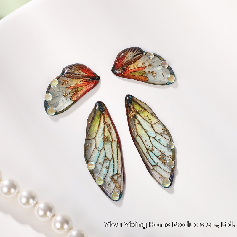 Обици с крила на пеперуда - Епоксидна смола, текстурен модел, лято 2024