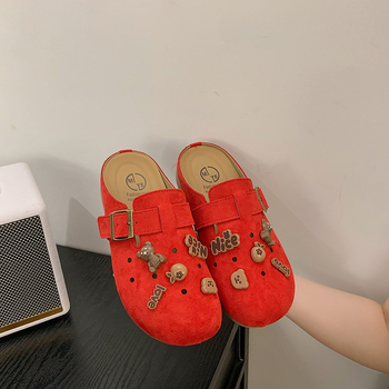 Γυναικείες vintage slip-on παπούτσια με διατρυχημένο σχεδιασμό, επάνω μέρος από συνθετικό δέρμα, εσωτερικό με δίχτυ, σόλα από σύνθετο υλικό, κατασκευή με έγχυση, επίπεδη σόλα, ύψος σόλας 0–3 εκ., Καλοκαίρι 2025