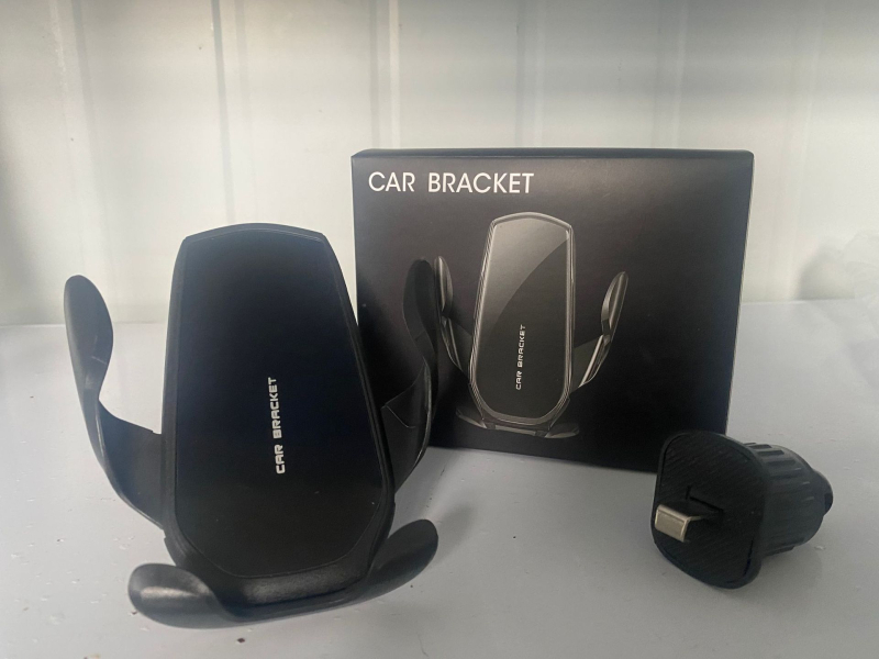 Automobilio telefono laikiklis oro išmetimo angai, gravitacinis stabilizatorius navigacijai, snap-on montavimas, be maitinimo (Snap-on montavimas; Oro išleidimo anga; Gravitacinis stabilizavimas; Navigacijai)